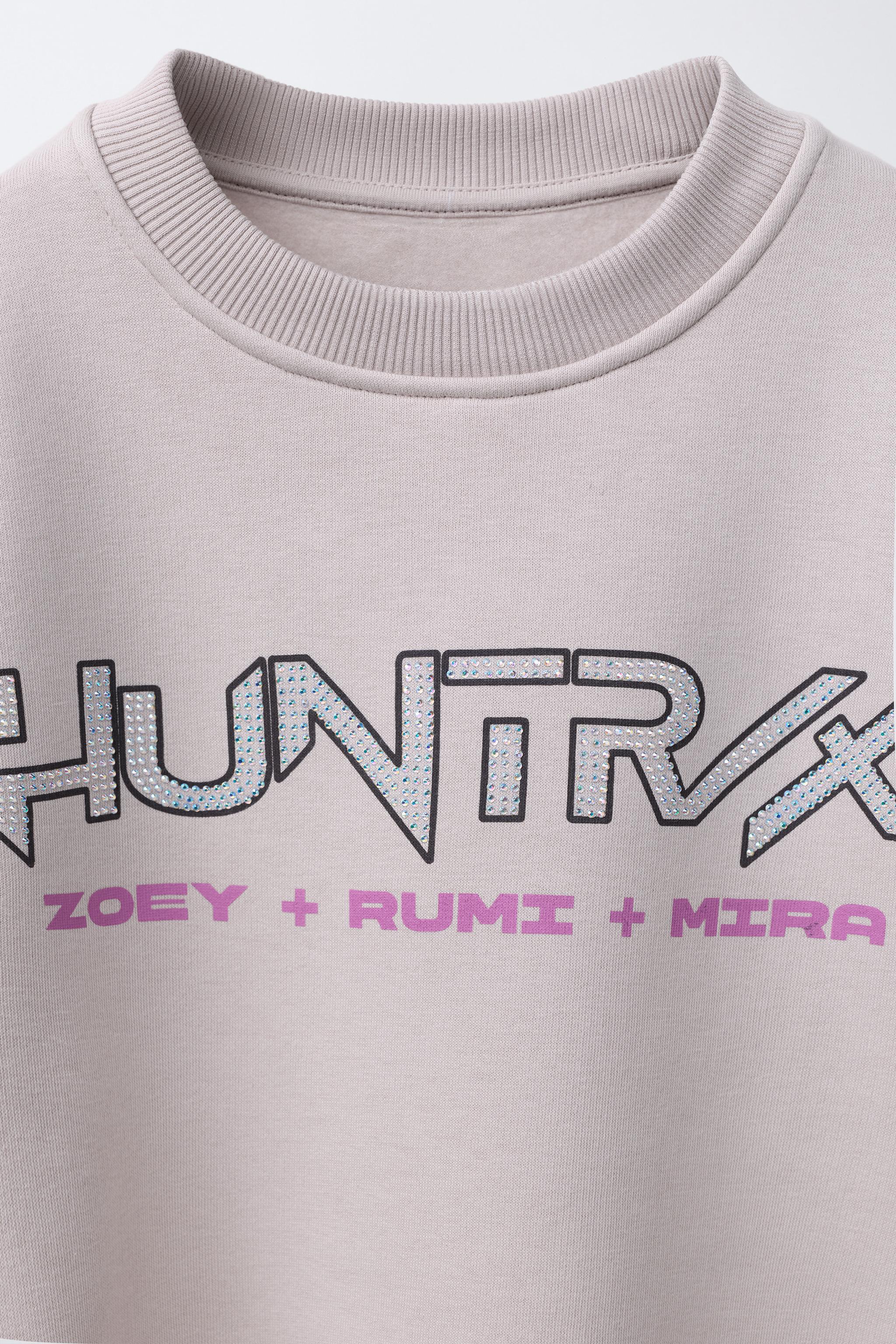 KPOP DEMON HUNTERS™ NETFLIX © PRINT SWEATSHIRT